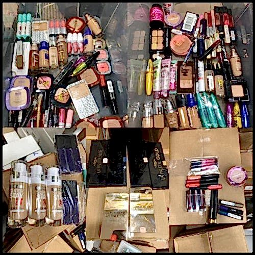 LOT DE 100 PIECES MAQUILLAGE LOREAL MAYBELLINE MAX FACTOR RIMMEL - BEAUTEPRICE LOT DE 100 PIECES MAQUILLAGE LOREAL MAYBELLINE MAX FACTOR RIMMEL - L'Oréal Paris - BEAUTEPRICE